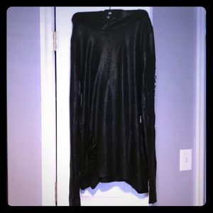 New with tag’s black house of widow hooded Shirt